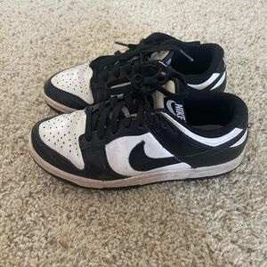 Nike Panda Dunks